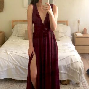 Lulu Bridesmaid Dress Burgundy / Heavenly Hues Maxi Dress Size Small